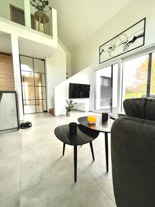 Neubau mit hochwertigem Bodenbelag